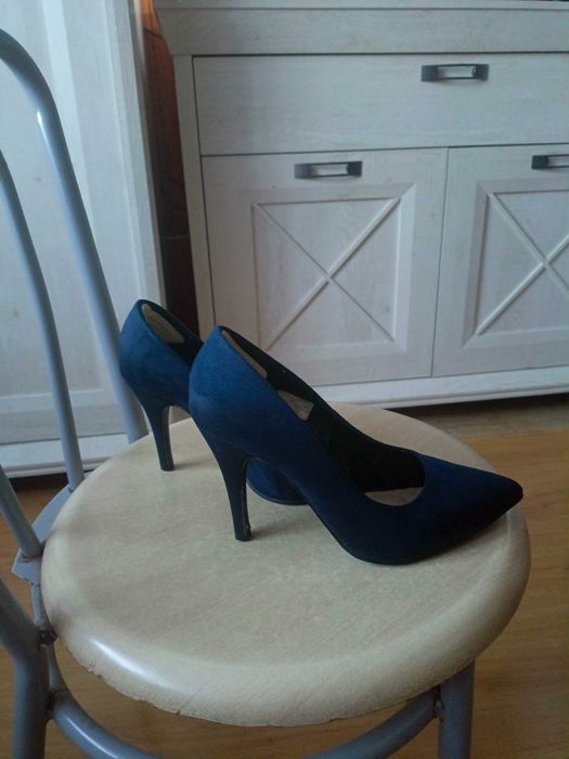 Buty wysokie szpilki