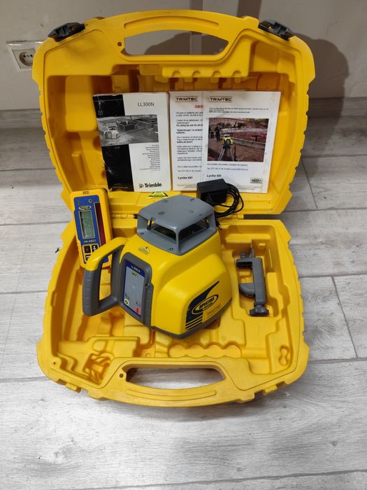 Spektra LL 300 N ротаційний нівелір Спектра