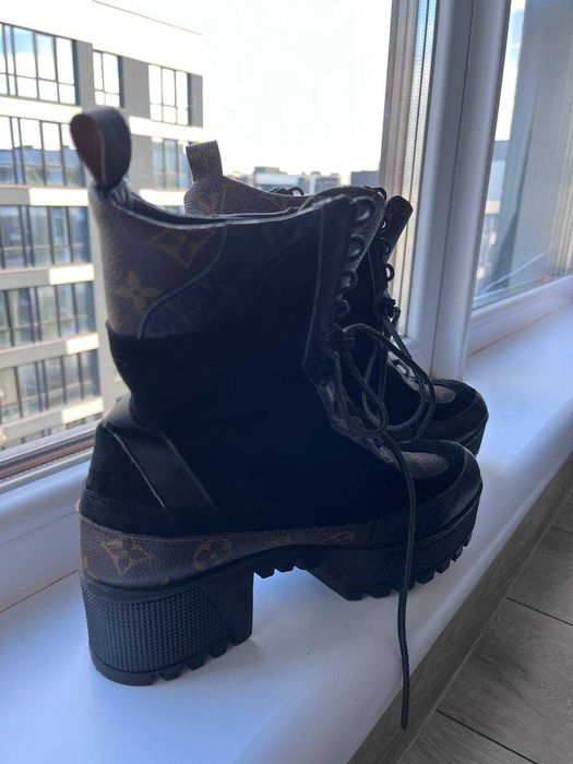 Черевики Louis Vuitton 39р