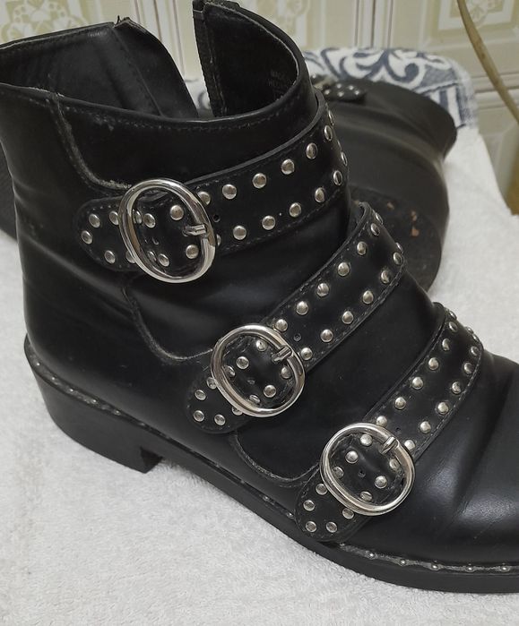 Botins Pull & Bear cor preto e tamanho 38 - Bom estado