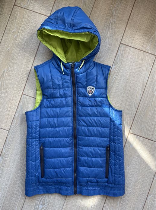 Продам яскраву жилетку розмір 48