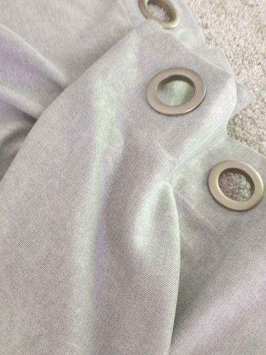 Zaslony szaro srebrne