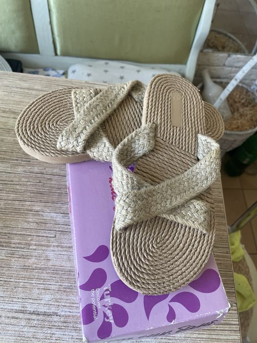 Новые женские летние  шлепанцы