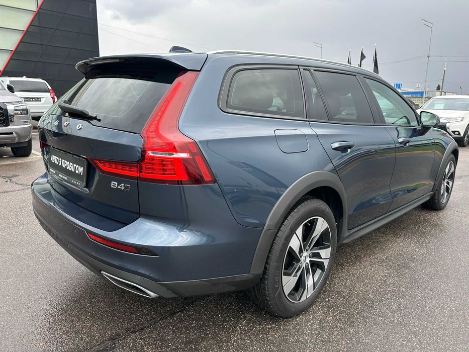 Volvo V60 Cross Country B4 diezel