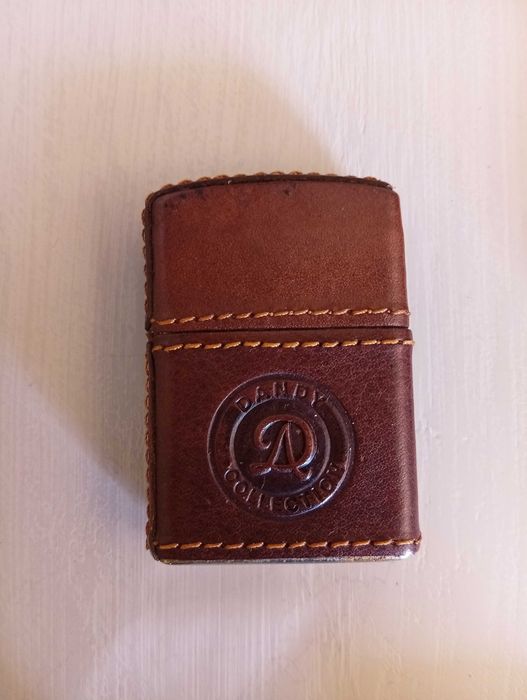 Vendo coleção de 10 Zippo a gasolina NOS