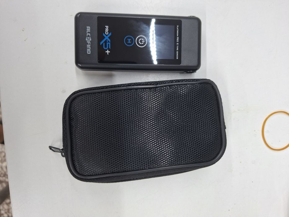 Alkomat Alcofind PRO X 5 jak nowy z kalibrowany