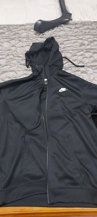 Casaco Nike novo