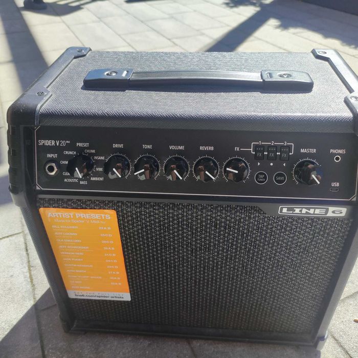 Wzmacniacz gitarowy Line 6 Spider IV 15