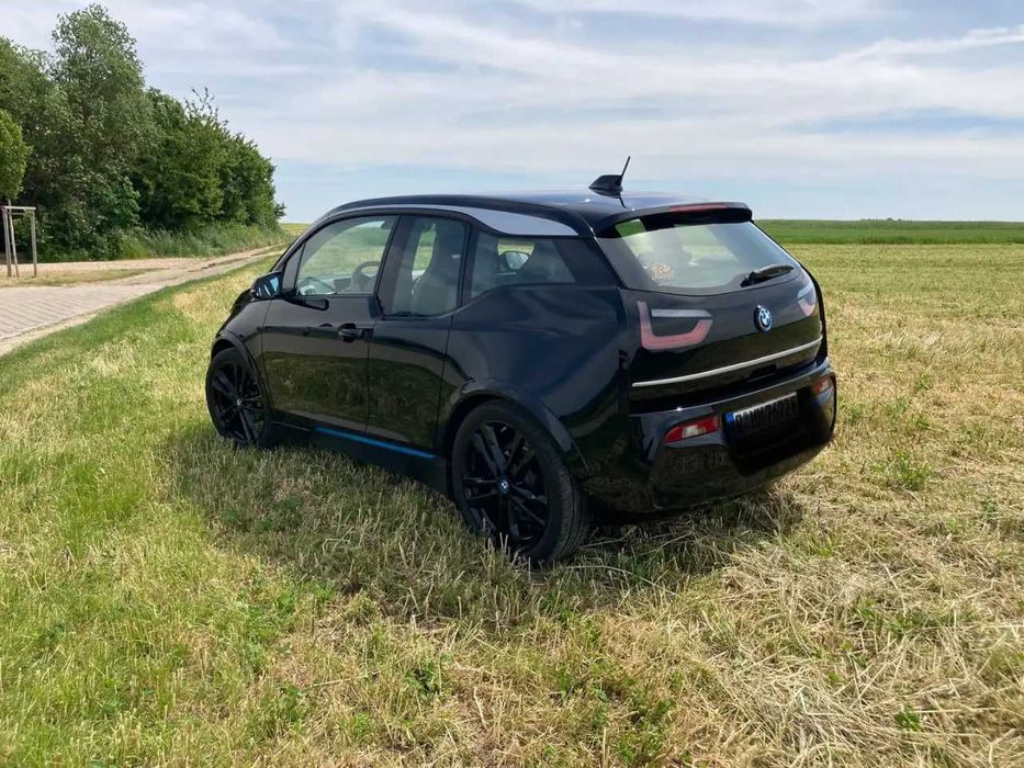 Разборка BMW I3 бампер Б/у автозапчастини