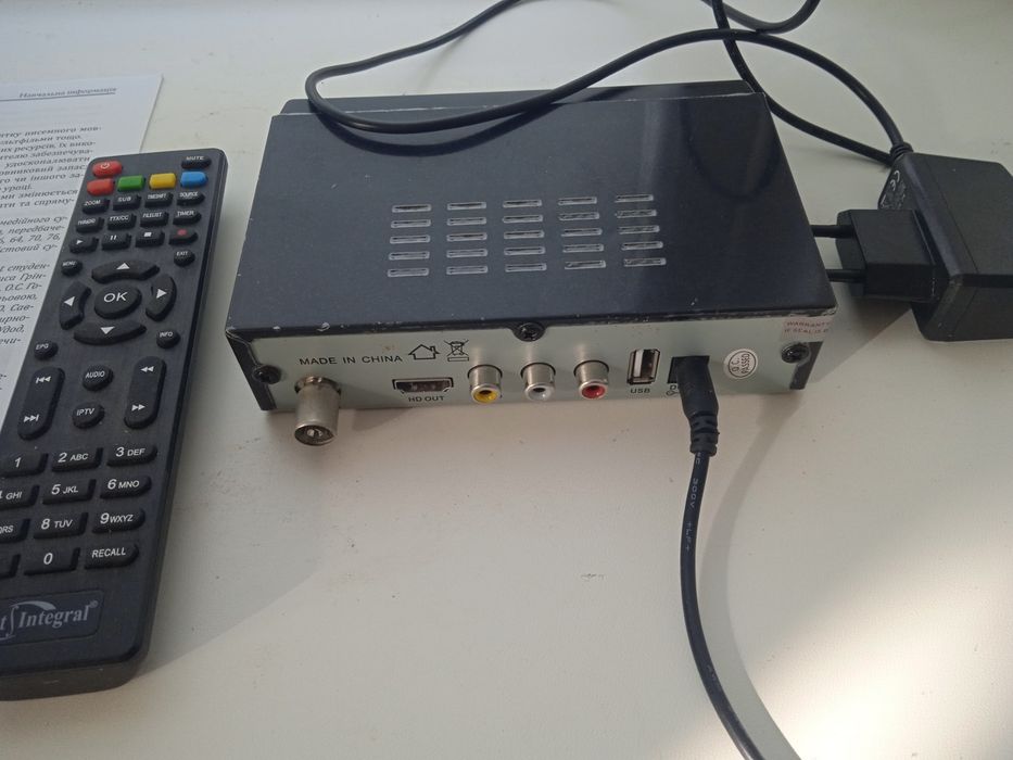 Телевизор с пультом JVC