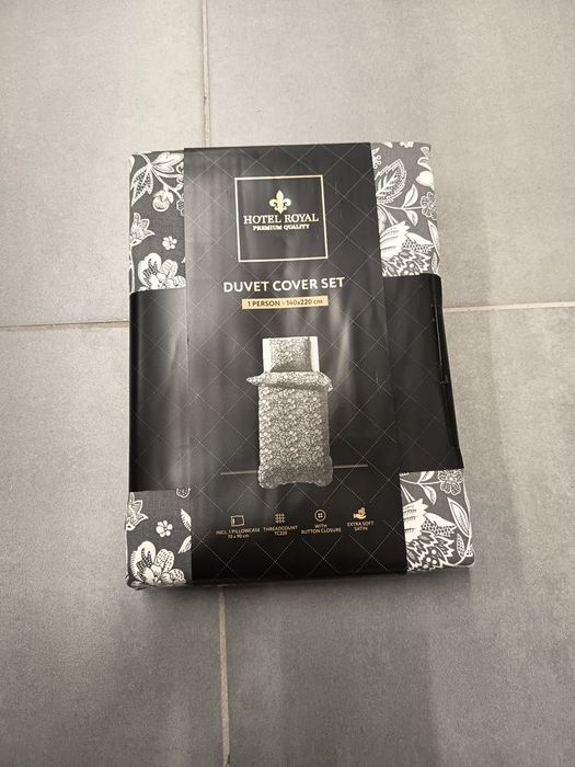 Nowy wzorzysty komplet pościeli Hotel Royal