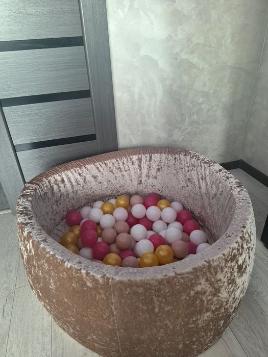 Сухий басейн продається