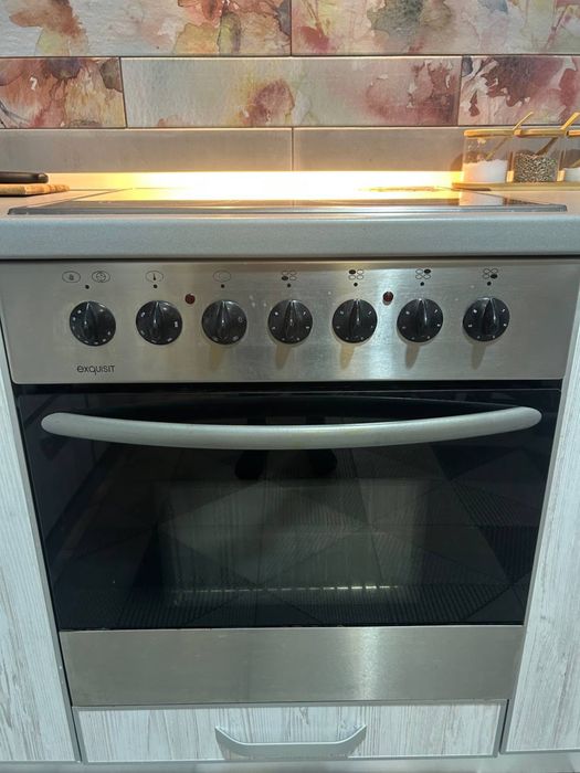 Духовка з електричною плитою