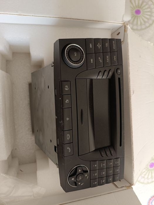 Autoradio original Mercedes w211 E270cdi!!!