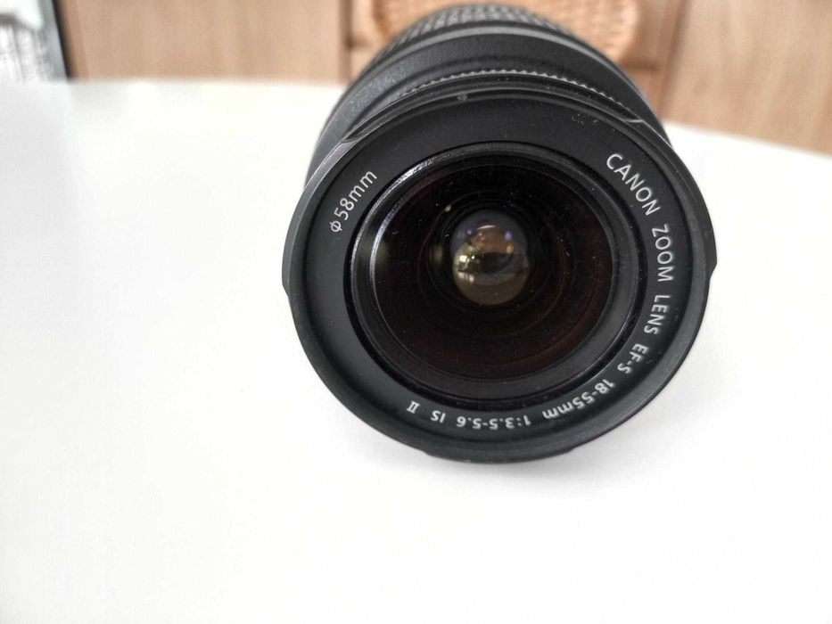 Máquina Fotográfica Reflex CANON EOS 1200D