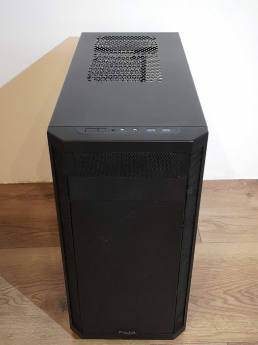 Obudowa komputera Fractal Core 3500