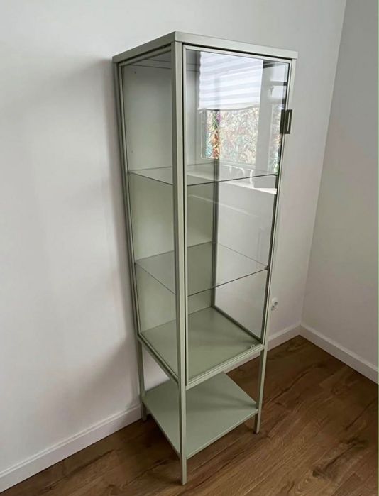 Szklana witryna Ikea RUDSTA