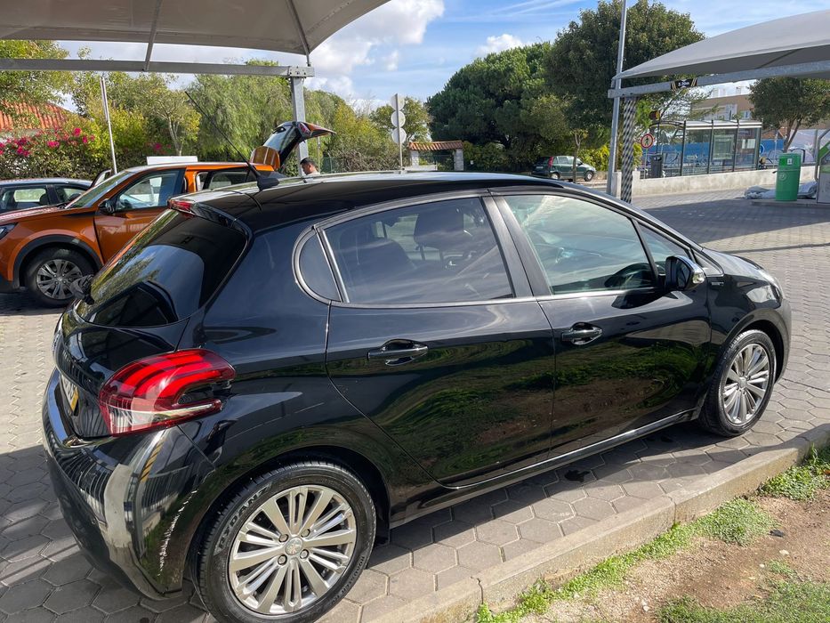 Peugeot 208 2019
