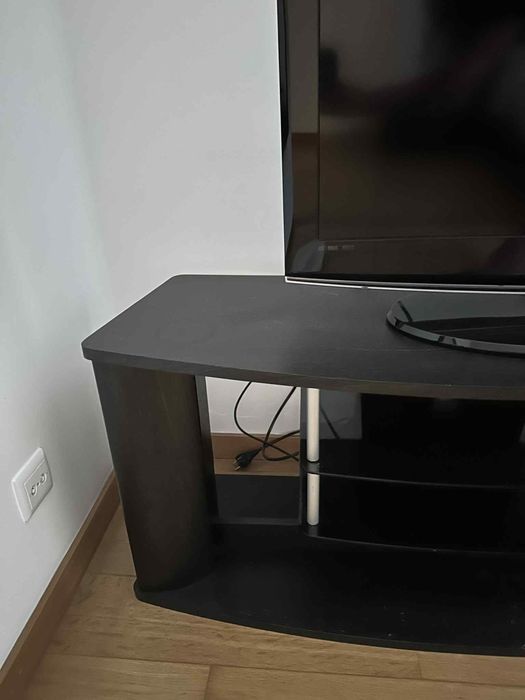 Movel TV em bom estado