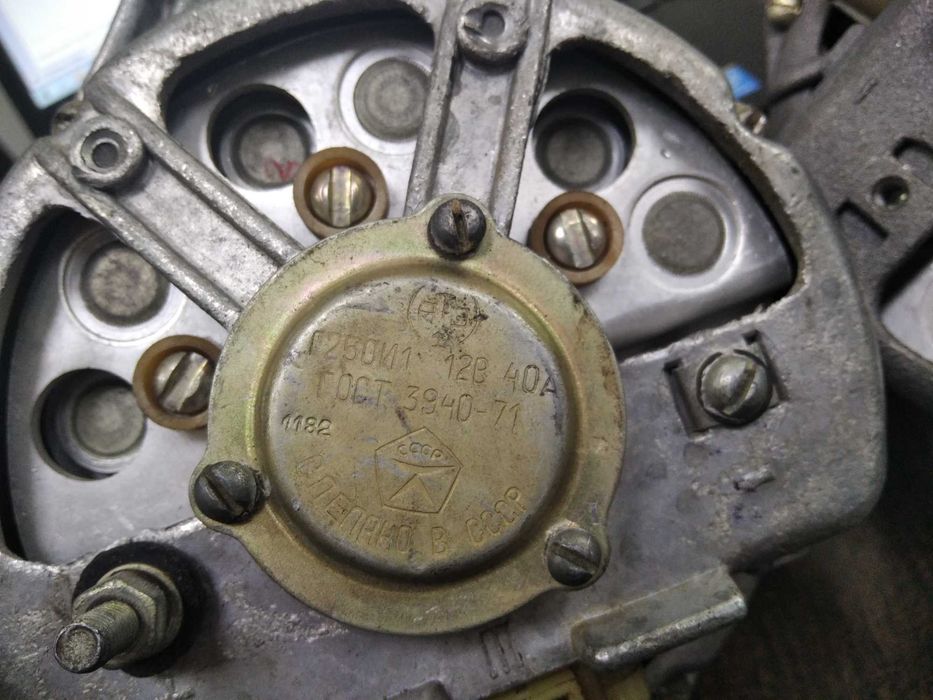 Генератор волга  зіл уаз  Г250Е2  УАЗ-452. 469 ГАЗ 2401 ЗІЛ 130