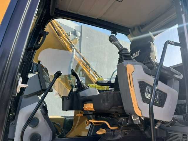 caterpillar 323