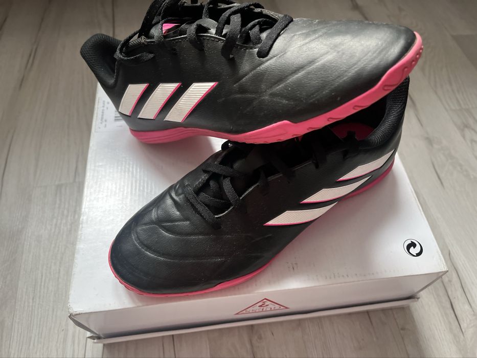 Halówki  Adidas  tozm 42