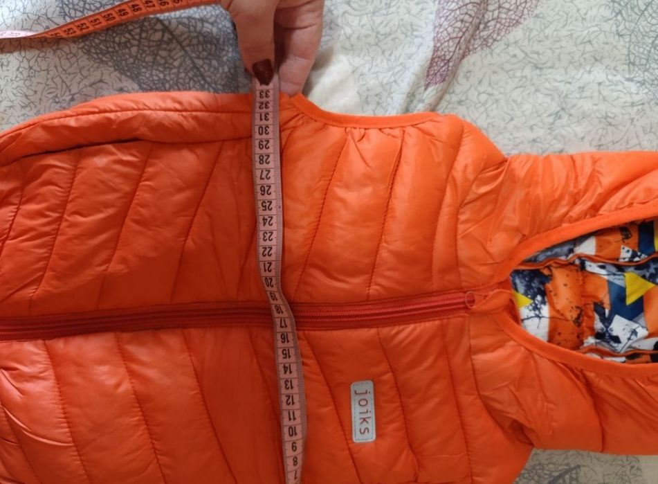 Жилетка с капюшоном, безрукавка 104 110