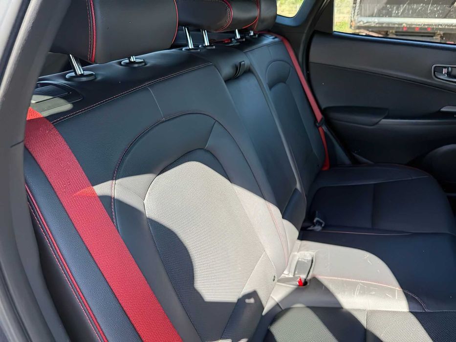 Hyundai Kona      2018