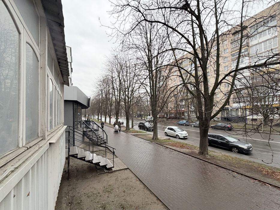 Продаж 3-кімнатної квартири на пр. Відродження