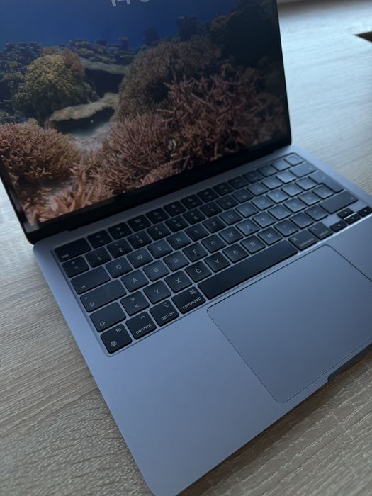 MacBook Air M2 (2022) 13,6” | 8GB / 256GB