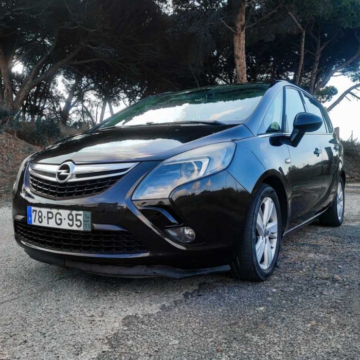 Opel Zafira 1.6 Cdti com teto panorâmico e possibilidade de troca