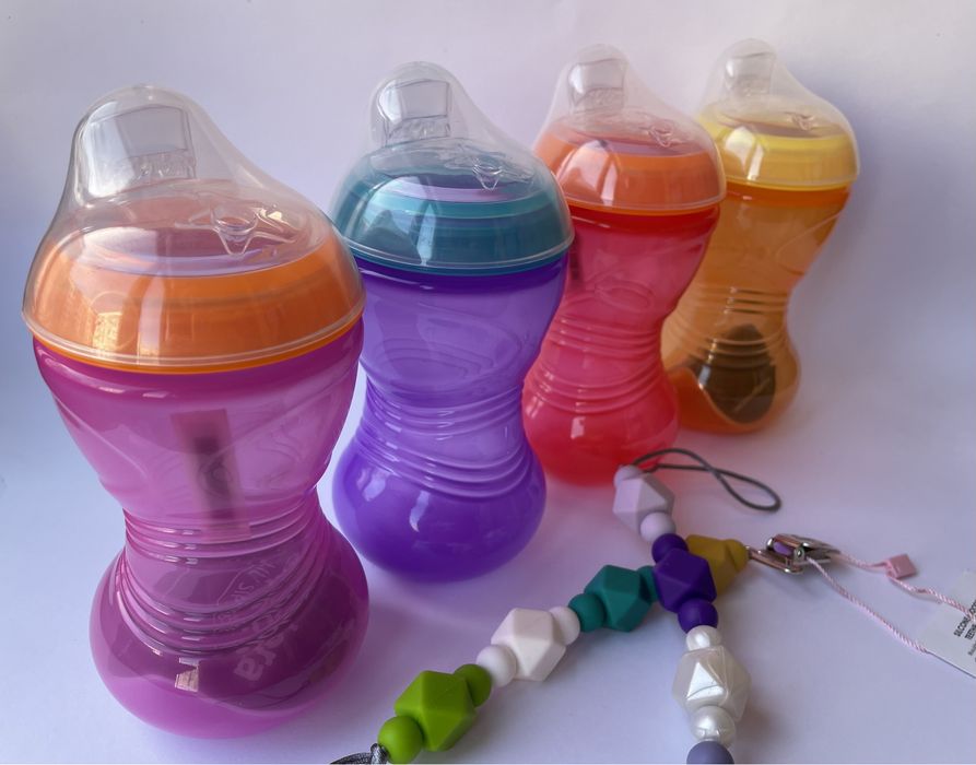 Пляшечка, поїльник-непроливайка мягким носиком Tommee Tippee