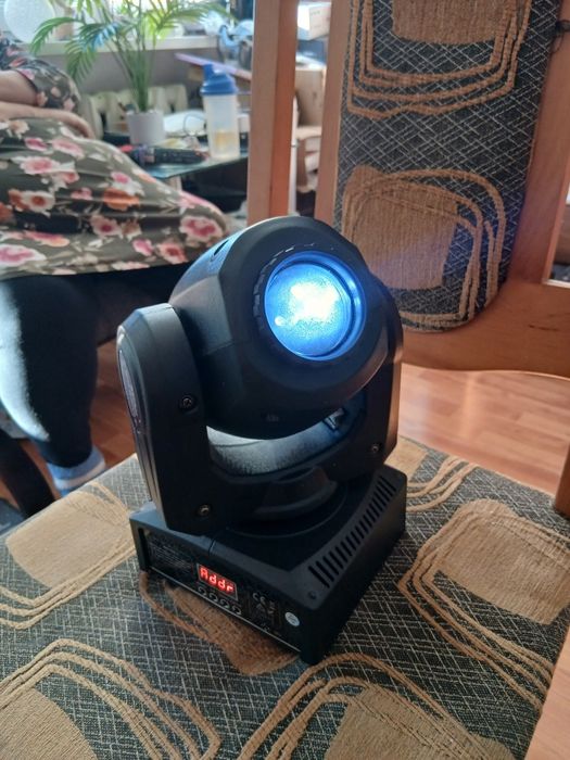 Ruchoma glowa LED  MINI spot reflektor dmx oświetlenie sceniczne
