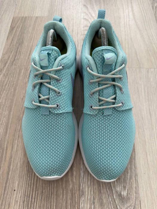 Buty sportowe Nike Roshe Run “Glacier Ice” 39 (25 cm)