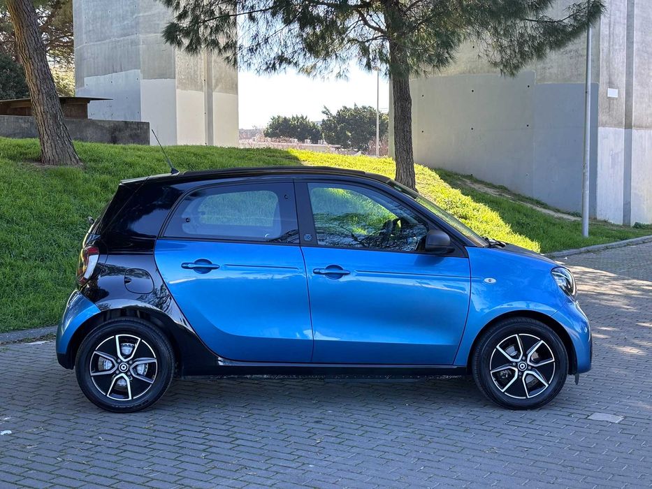 Smart Forfour EQ Passion + Pack Exclusive - CABRIO 2023 NACIONAL | Full LED | Carregador Rápido 22 kW | 25.000 Km