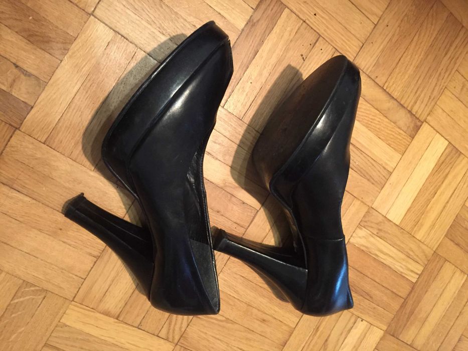 czarne skórzane szpilki na platformie, 37,5