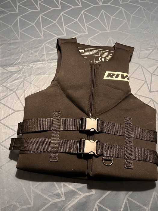 Colete mota de agua Riva tamanho M