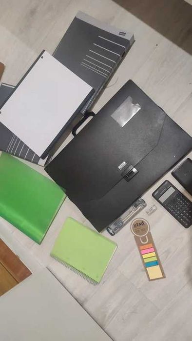 Lote Completo de Material Escolar / Escritório