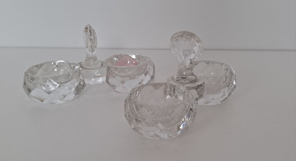 Kryształowe pojemniki na sól i pieprz