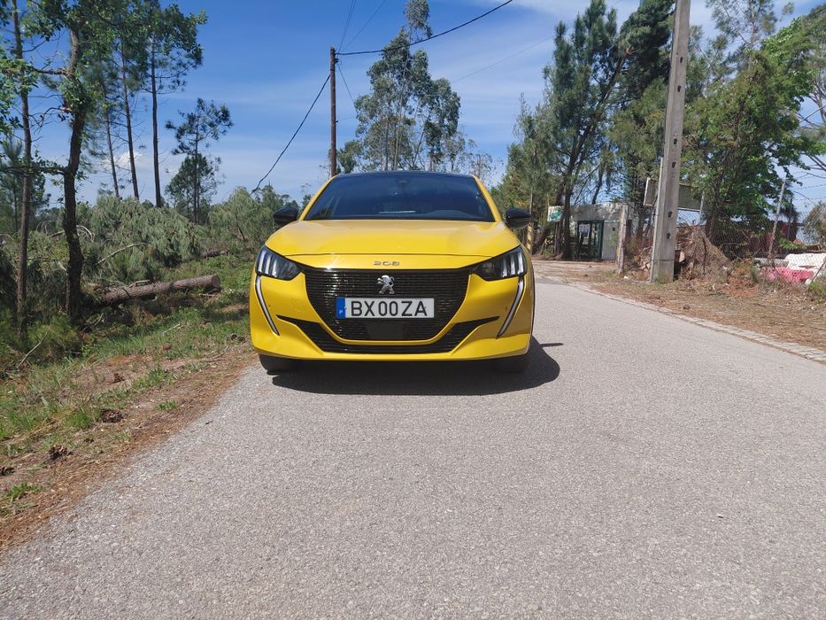 Peugeot e208 GT-line 2021.11