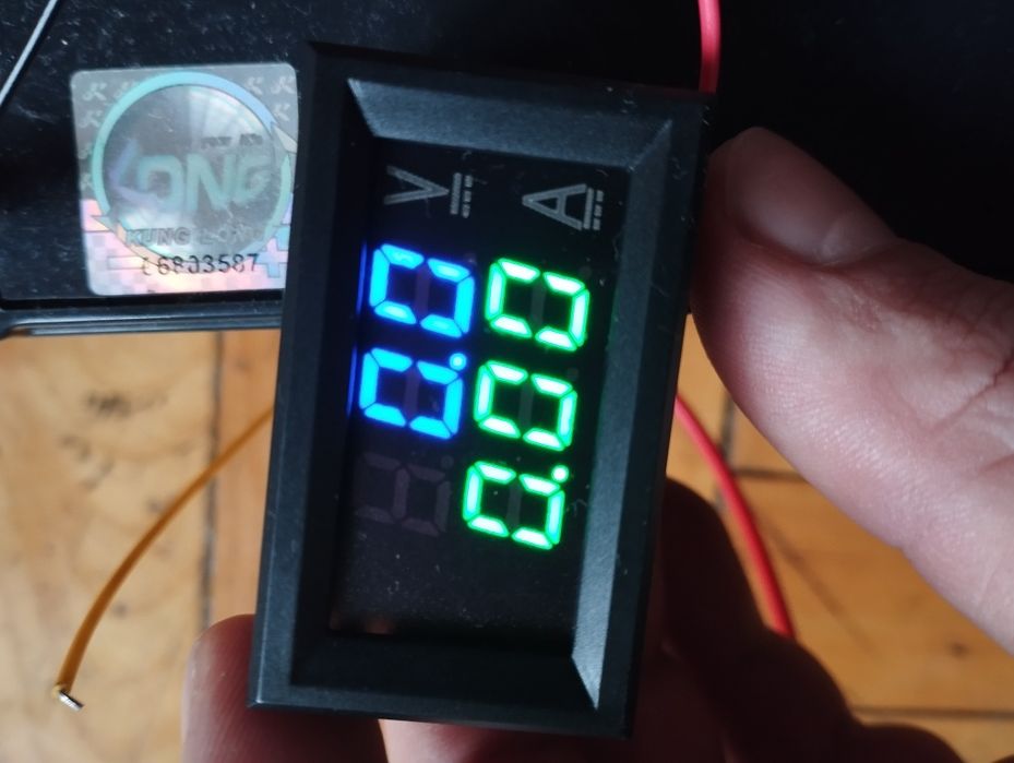 Вольтметр амперметр цифровий