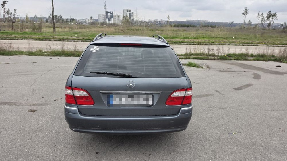 Продам Мерседес Е280