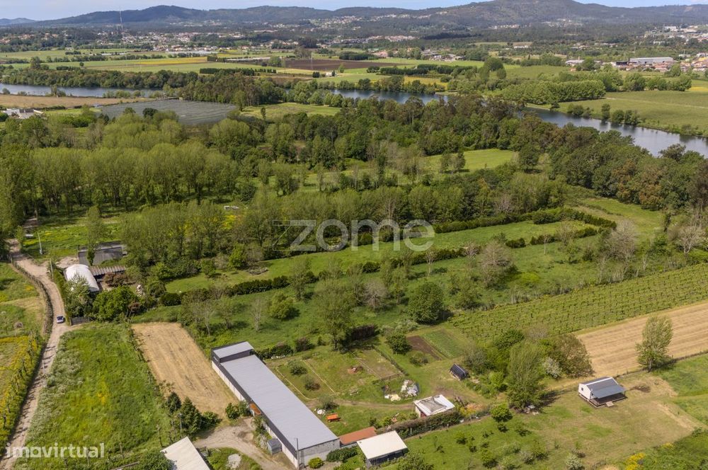 Terreno, Merelim (São Paio), Panoias e Parada de Tibães