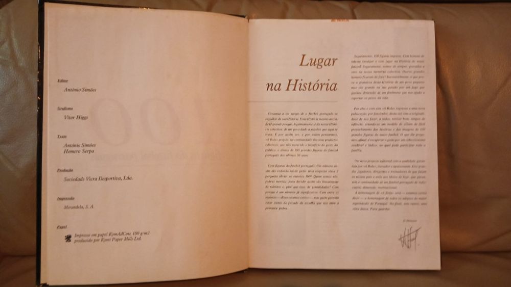 Livro 100 figuras  do futebol português