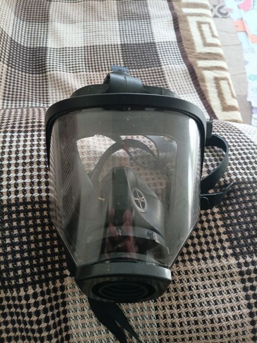 Маска противогаз