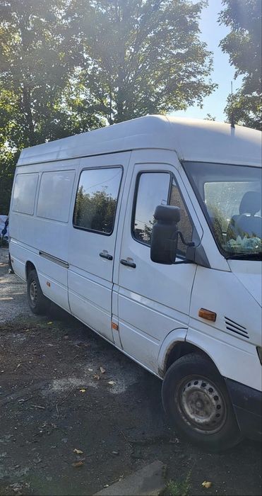 Mercedes Benz Sprinter