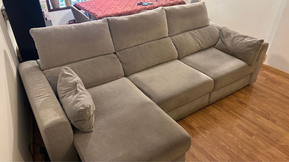 Sofá com chaise longue + encostos ajustáveis (como novo)