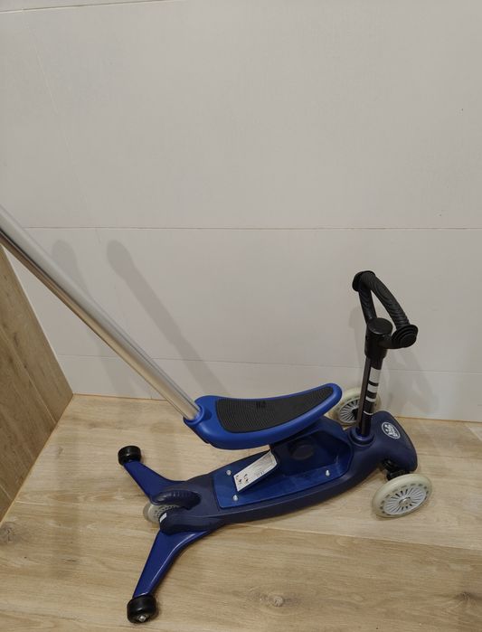Jeździk hulajnoga scooter