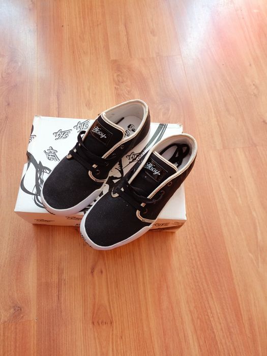 Trampki młodzieżowe