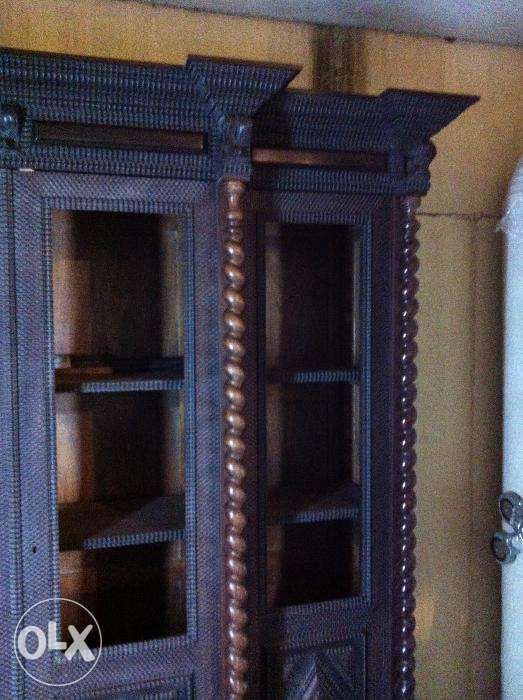 Madeira de Pau Santo - Escritório de Torcidos e Tremidos